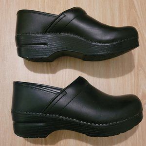 Size 38 Dansko Clogs